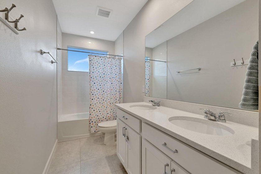 Price Improved! Beautiful CBS 4BR/2.5BA home located in the - photo 30
