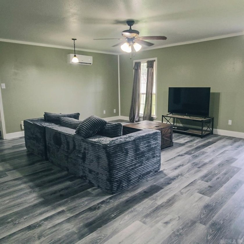 Located just over 3 miles from the South Fork Recreation Area - photo 8