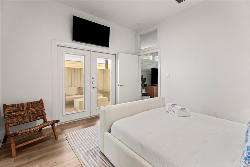 Welcome to Clamshell Cottage, a beautifully designed and fully - photo 11