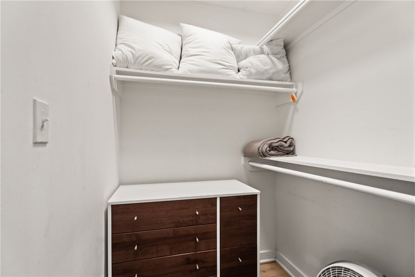 Welcome to Clamshell Cottage, a beautifully designed and fully - photo 13