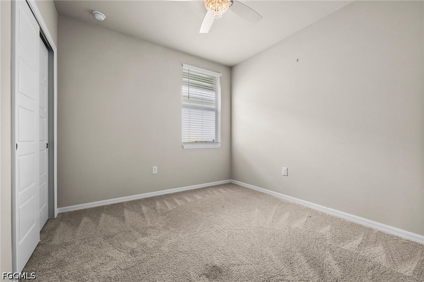 SHORT SALE APPROVED! HIGHLY MOTIVATED SELLER! Will entertain all - photo 22
