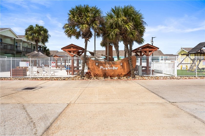 Welcome to Clamshell Cottage, a beautifully designed and fully - photo 30