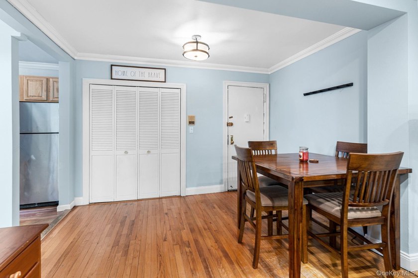 Spacious, well maintained, and move in ready 1 Bed 1 Bath unit - photo 10