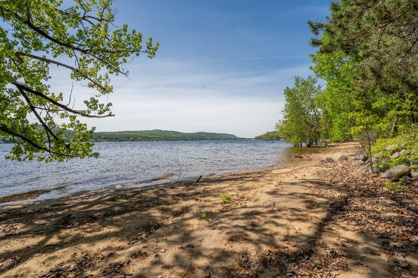 Main House with 6 Cabins &amp; 564' of Lakefront, Mostly Sandy Beach! - photo 14