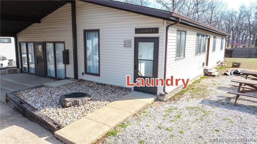 SUPER CUTE 1 Bed / 1 Bath Updated condo is ready for your SUMMER - photo 22