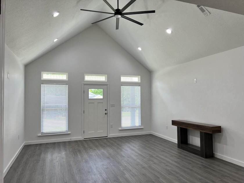 ON A TIGHT BUDGET, BUT YOU LOVE ALL THE EXTRAS ? WE GOT YOU - photo 4