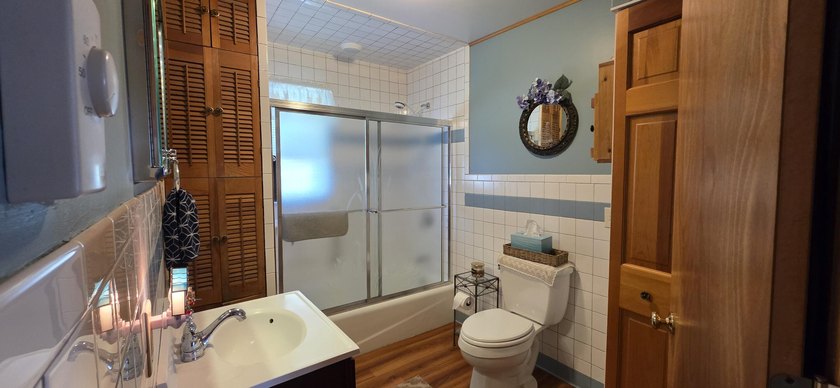 Heart of Les Cheneaux! Immaculate waterfront home on Snows - photo 8