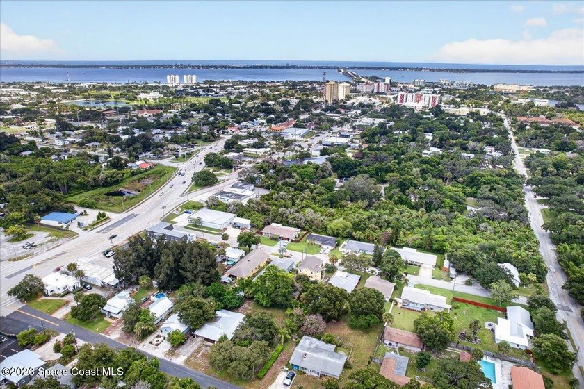 2019 Construction in downtown Melbourne! Block home built in - photo 42