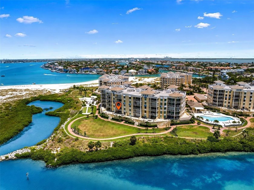 EXPERIENCE THE FINEST IN BEACH FRONT LUXURY LIVING: Sunset - photo 3