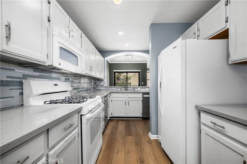 Experience the best of coastal urban living in this exceptional - photo 8