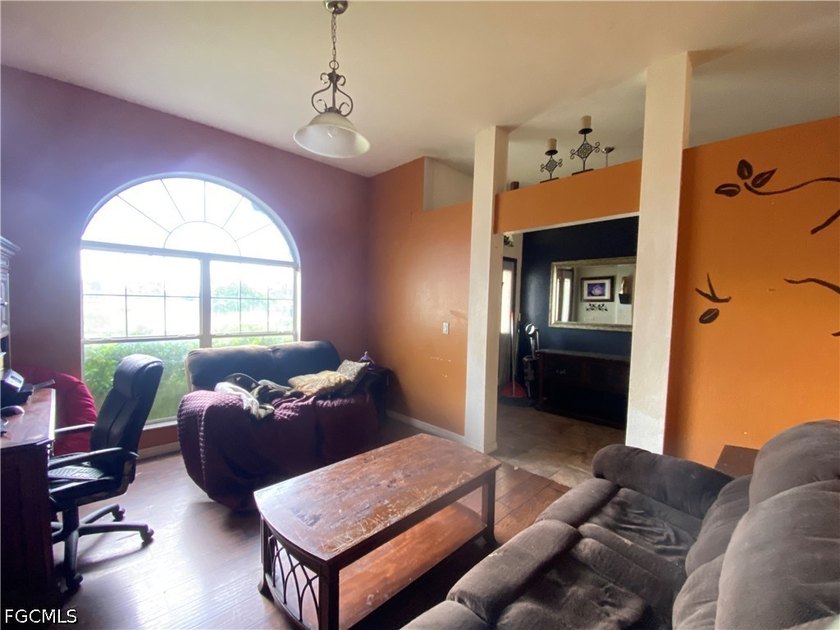 A great opportunity in highly desirable Northwest Cape Coral! - photo 2