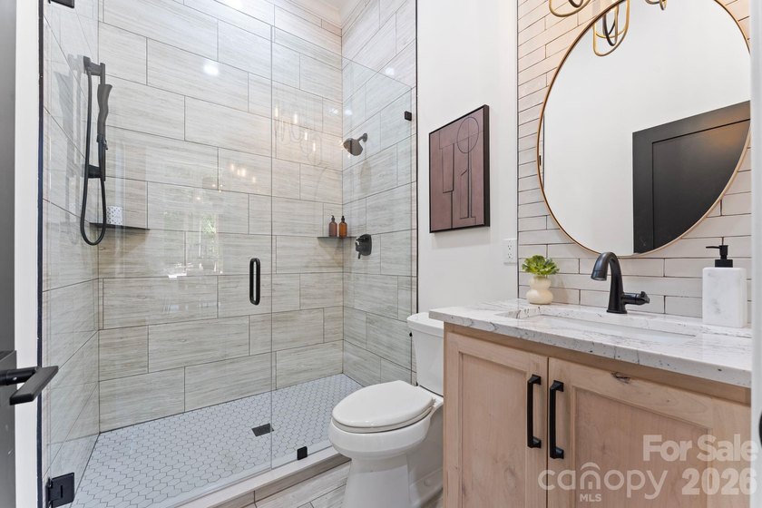 Experience the perfect blend of luxury lakefront living and - photo 13