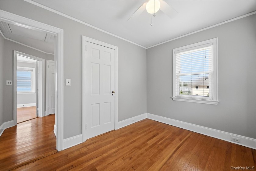 Welcome home to this classic 3-bedroom, 1.5 bathroom Colonial - photo 20