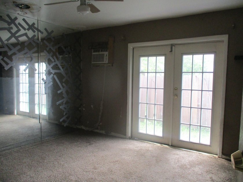 Excellent deal on this spacious Pool Home* on a large lot!!! The - photo 6