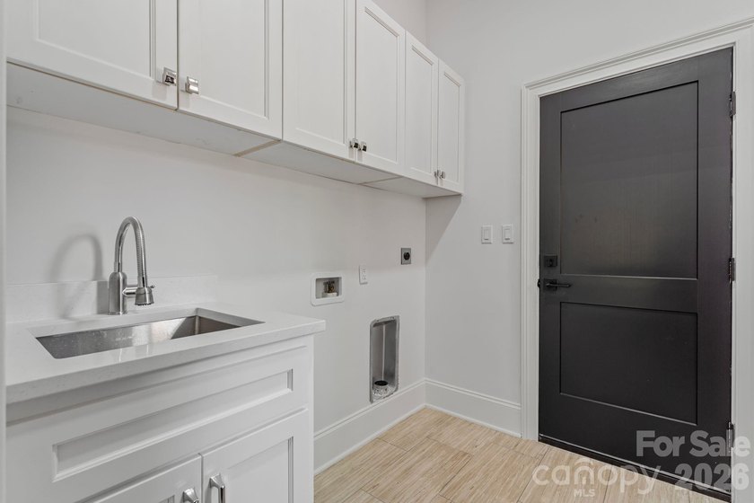 Experience the perfect blend of luxury lakefront living and - photo 28