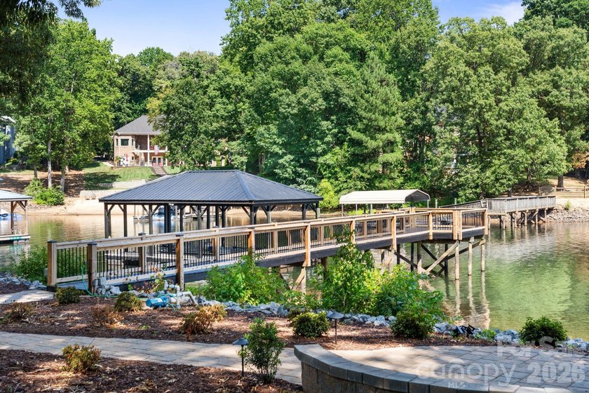 Experience the perfect blend of luxury lakefront living and - photo 31
