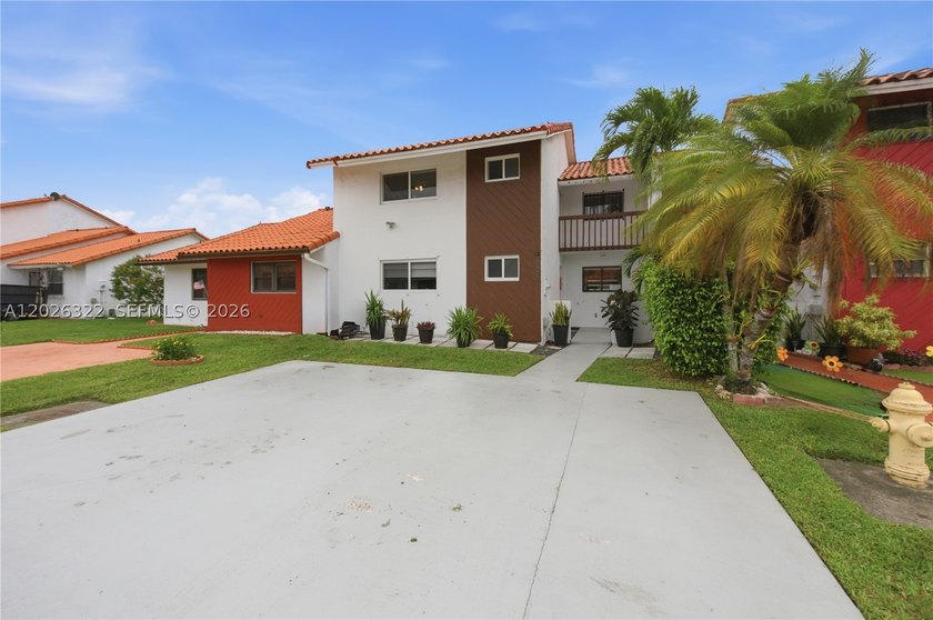Owner Motivated! A great opportunity for buyers seeking a - photo 3