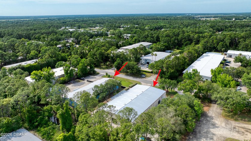 This offering consists of two adjacent warehouse buildings, each - photo 8