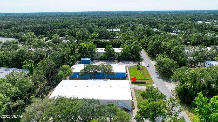 This offering consists of two adjacent warehouse buildings, each - photo 9