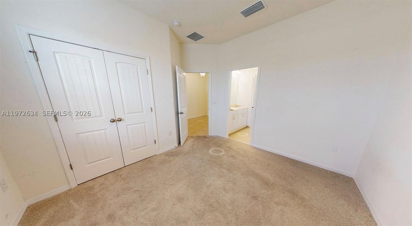 SHORT SALE - SUBJECT TO LENDER APPROVAL. 4BR/3.5BA one-story - photo 15