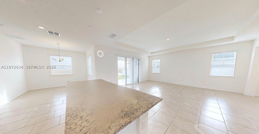 SHORT SALE - SUBJECT TO LENDER APPROVAL. 4BR/3.5BA one-story - photo 18