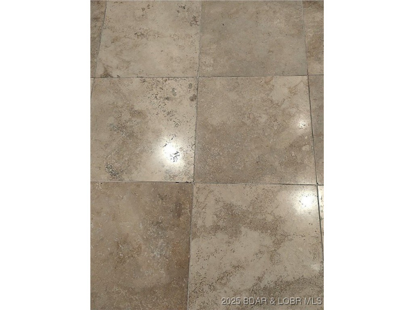 Impeccable 3-bedroom, 3-bath furnished lakefront condo with - photo 25