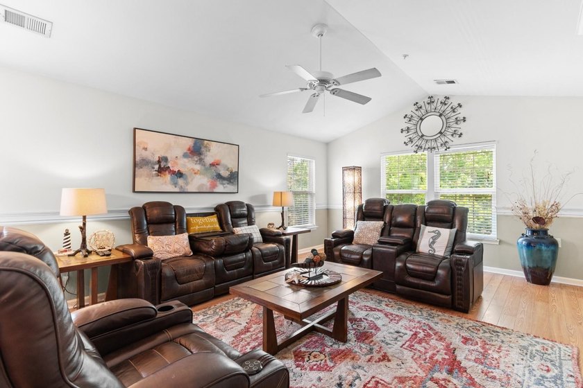 This top-floor 3-bedroom condo has the kind of charm and warmth - photo 11