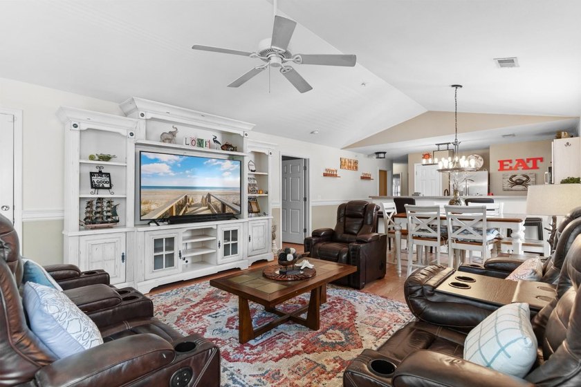 This top-floor 3-bedroom condo has the kind of charm and warmth - photo 12