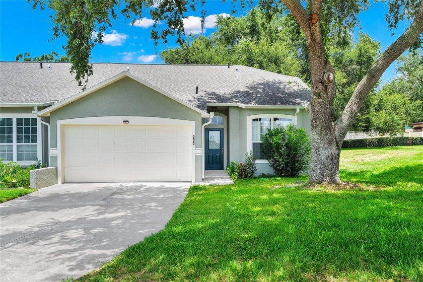 Virtually Staged. Welcome Home to Luxury &amp; Accessibility! Step - photo 2