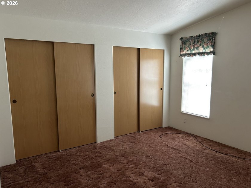 1400 SQ FT Manufactured home. 3 bedrooms, 2 bath, with vaulted - photo 15