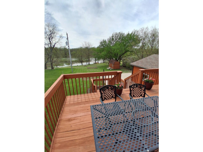 Nestled into a quiet cove, this 1 1/2 story home offers 3 - photo 18