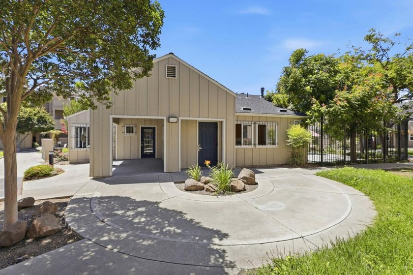 Great down payment assistance for first time home buyers on this - photo 22