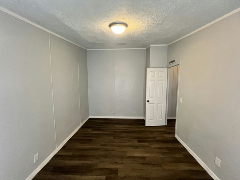 Own your own home in a quiet, well-maintained neighborhood! This - photo 22