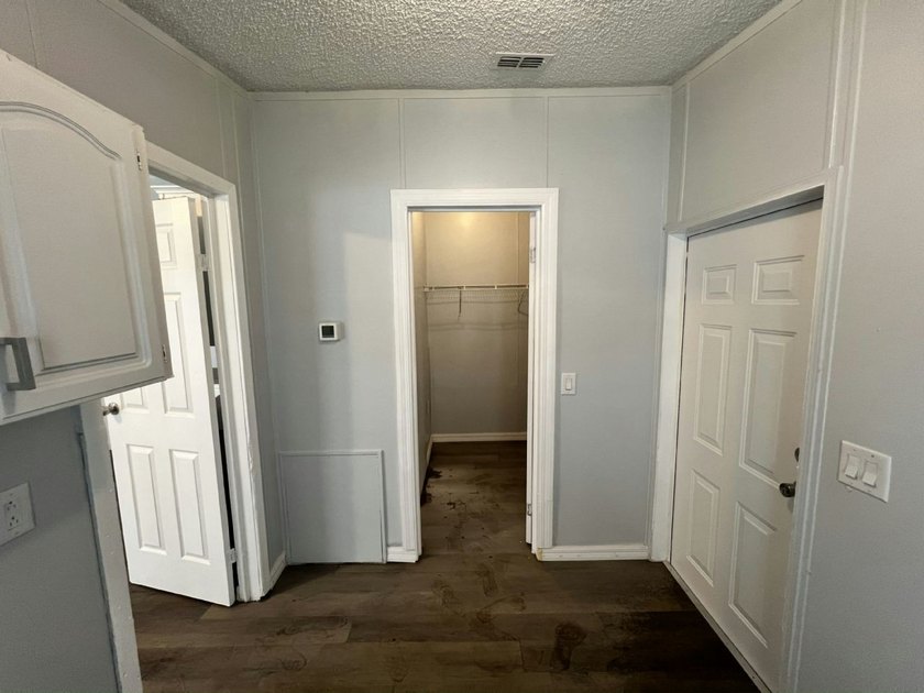 Own your own home in a quiet, well-maintained neighborhood! This - photo 23