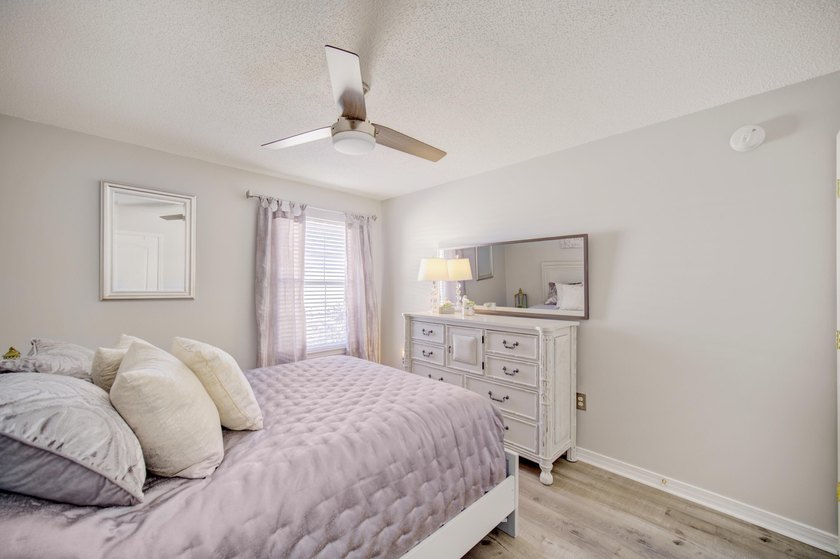 Set within the desirable Driftwood Estates community of Santa - photo 45