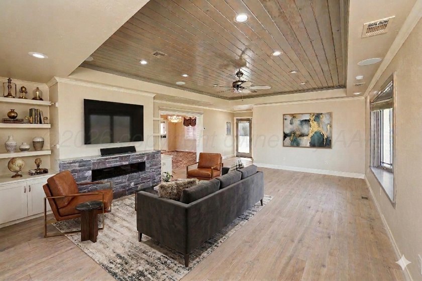 Welcome to a masterclass in craftsmanship at 19 Southridge Drive - photo 12