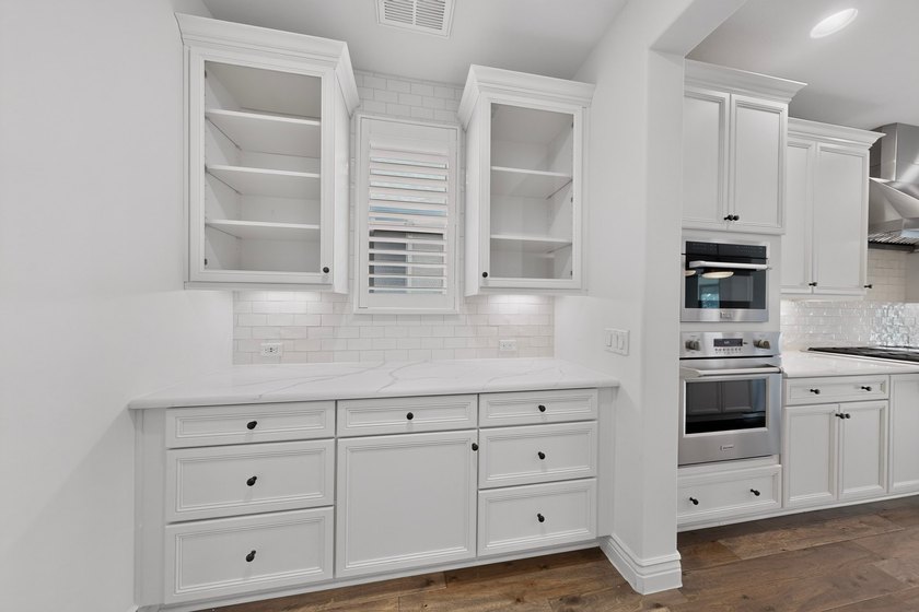 Highly sought-after Aubrey model with Casita. Recently added - photo 15