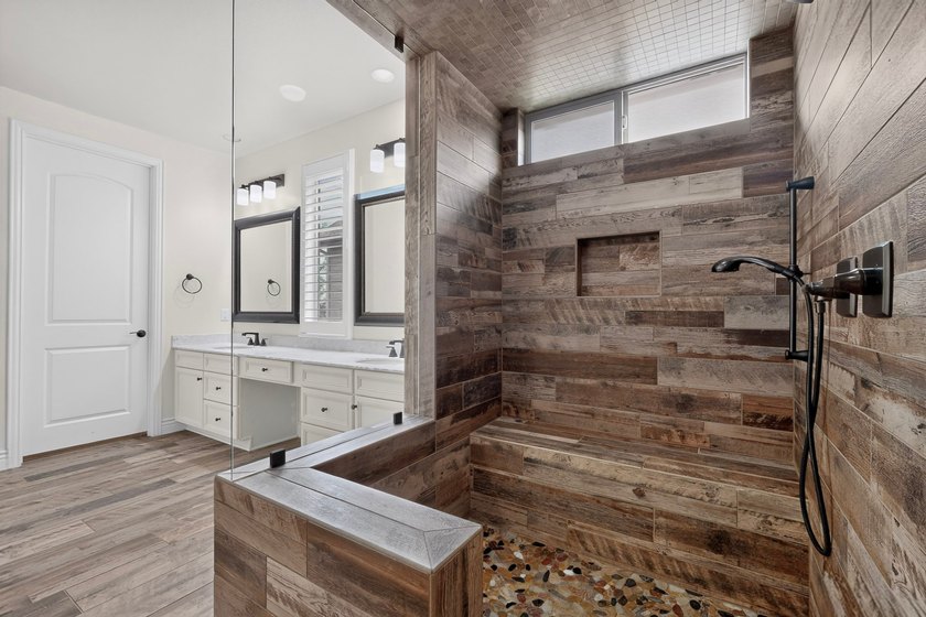 Highly sought-after Aubrey model with Casita. Recently added - photo 23