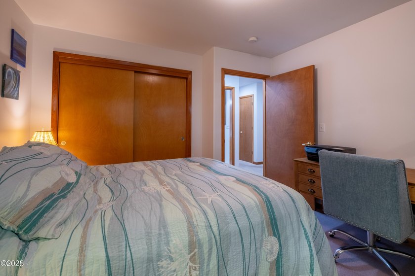 Award Winning Little Whale Cove Community! Spacious one level - photo 33