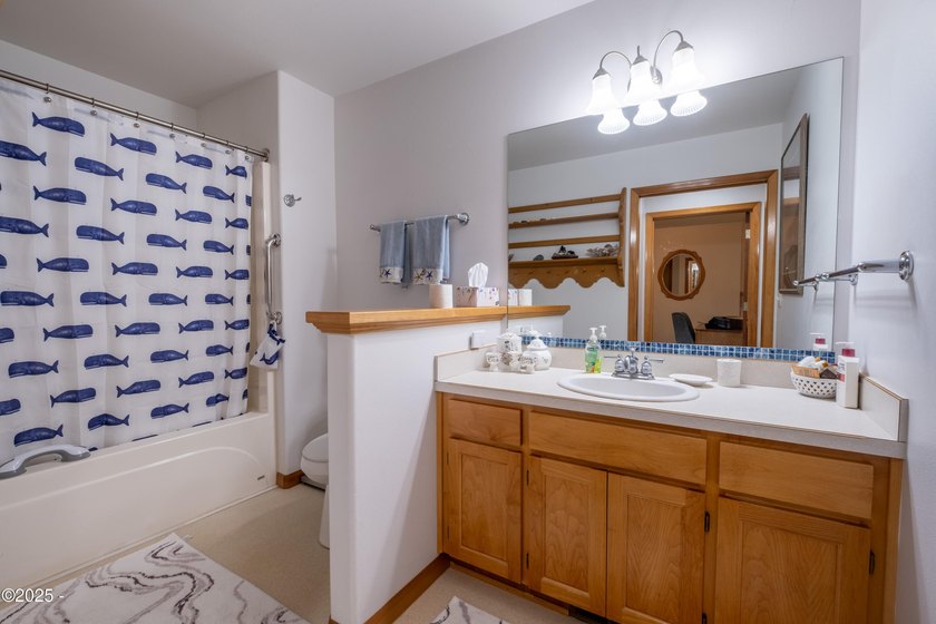 Award Winning Little Whale Cove Community! Spacious one level - photo 34