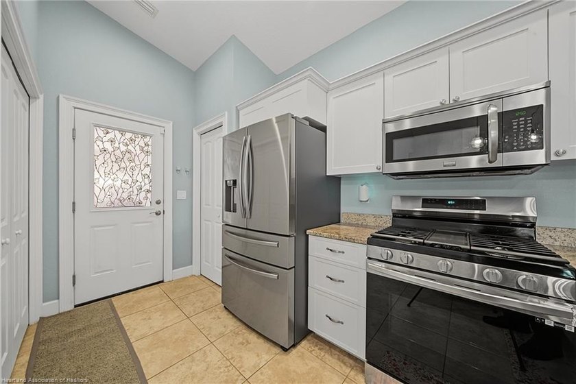 Welcome to Florida living at it's finest This newer home is - photo 5