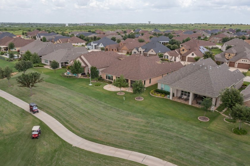 Highly sought-after Aubrey model with Casita. Recently added - photo 39