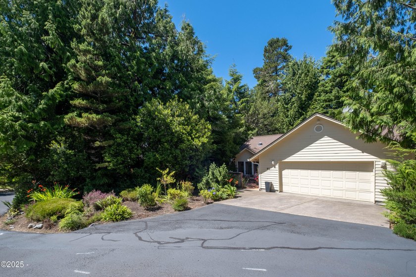 Award Winning Little Whale Cove Community! Spacious one level - photo 43