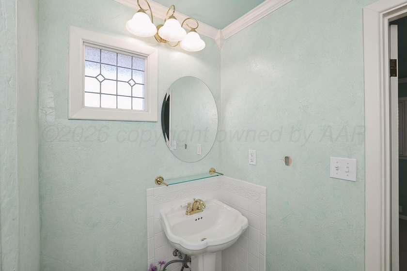 Welcome to a masterclass in craftsmanship at 19 Southridge Drive - photo 46