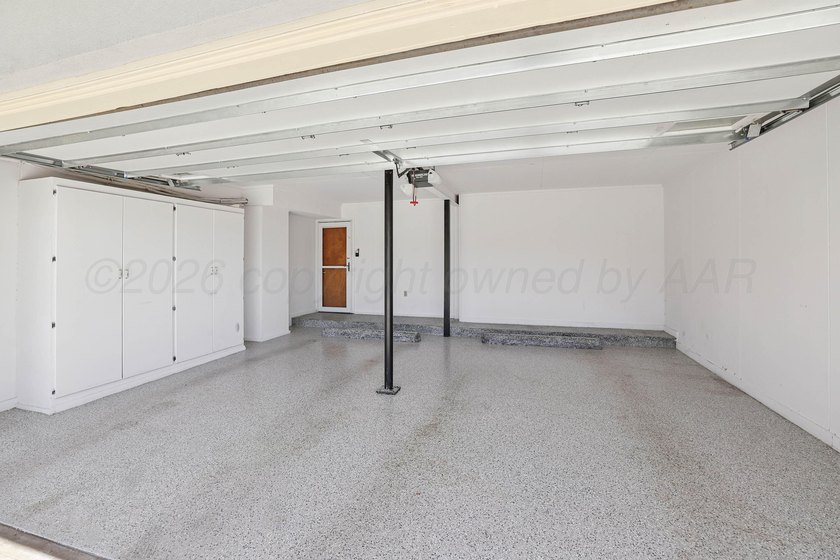 Welcome to a masterclass in craftsmanship at 19 Southridge Drive - photo 56