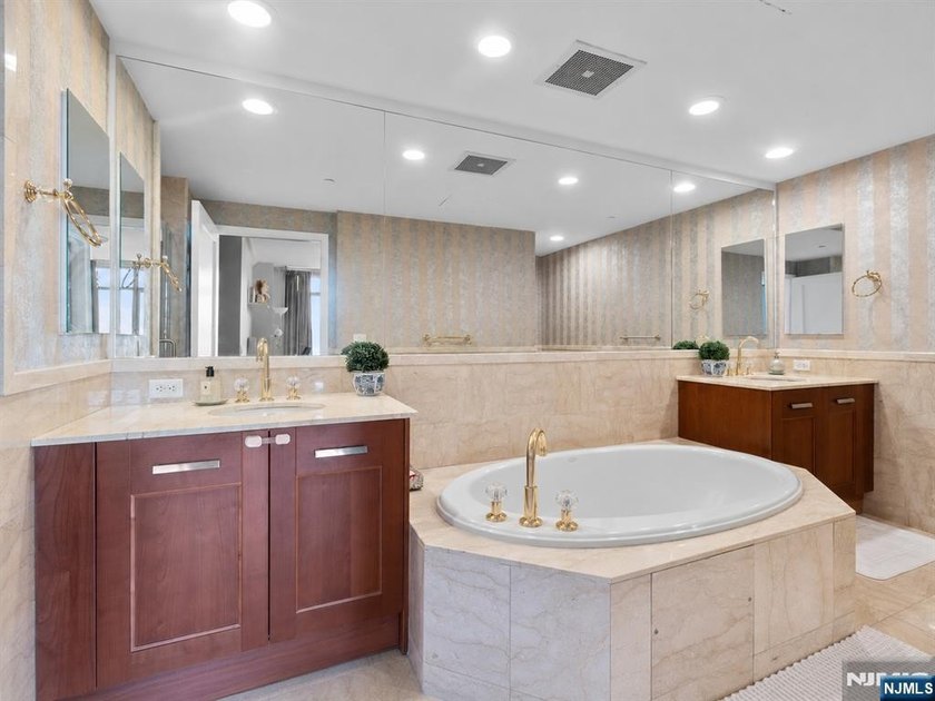 Experience elevated waterfront living in this expansive - photo 9