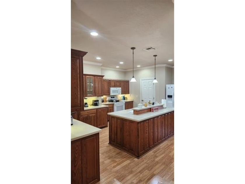 This was a custom built home by the owner. It has lots of - photo 8