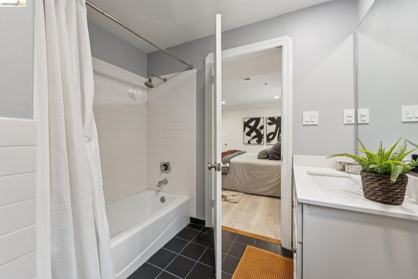 Two doors from the UC Berkeley campus and the new Bakar AI/Data - photo 20