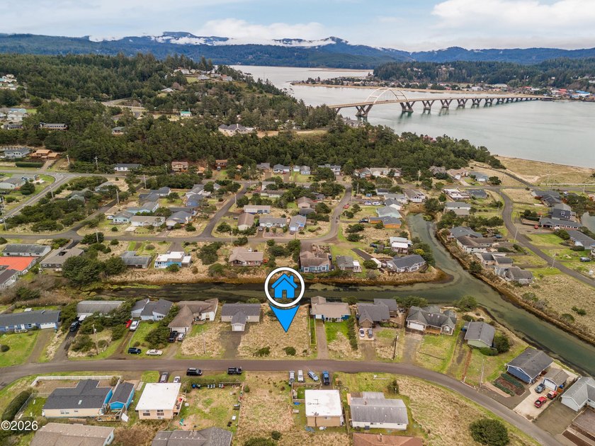 Fresh Price on a Great flat CANAL FRONT lot in the beautiful - photo 3