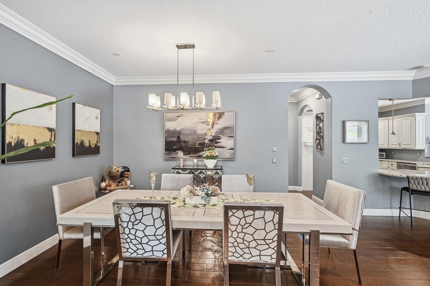 Welcome to your private Florida oasis, single-story 4-bedroom - photo 8